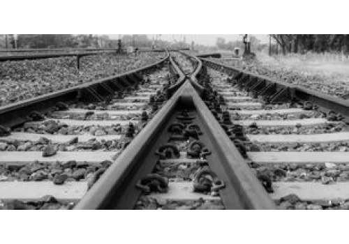 Grudziądz: Mężczyzna rzucił się pod pociąg. Na trasie utrudnienia