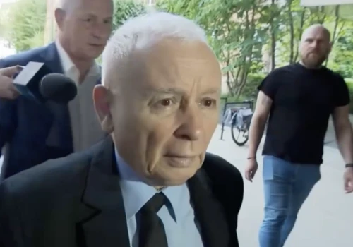 Kaczyński grzmi o „zdradzie”. TYM politykom prezes już nie wybaczy! „Wrócił z listą osób…”