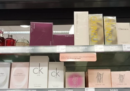 Rossmann przecenia ulubione perfumy 50-tek - utrzymują sie godzinami. W Hebe też spore obniżki