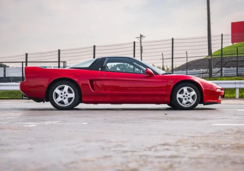 Najsłynniejsza Honda NSX do kupienia. Pan wie, kto po tym stąpał