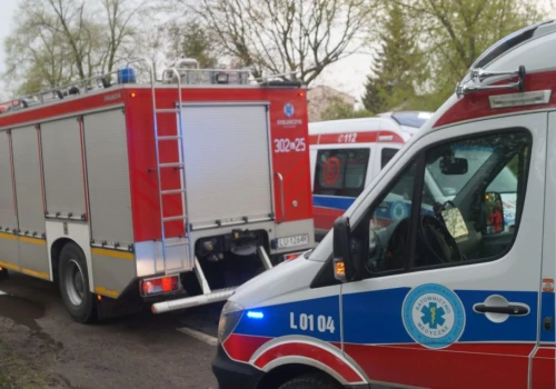 Wypadek na drodze krajowej nr 17. Są ranni, trasa jest zablokowana