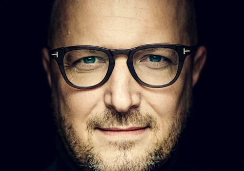 Boris Kudlička otwiera operę na popkulturę. 