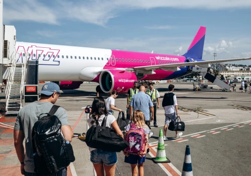 Pasażer rozmyślił się w trakcie lotu. Wizz Air zabrał go z powrotem