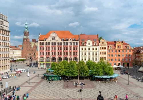 Na plac Solny we Wrocławiu nocą wjedziesz tylko po kwiaty