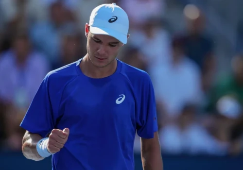 Gładko i bez straty seta. Kamil Majchrzak w II rundzie US Open