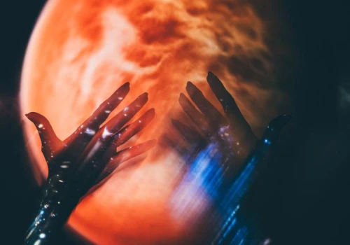Ukryte słabości znaków zodiaku. To, co jest ich siłą, bywa też przyczyną ich największych trudności