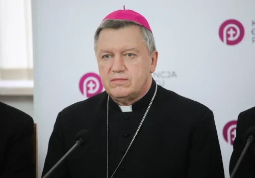 Abp Kupny: Można nosić znaczek Solidarności i nie mieć solidarności w sercu