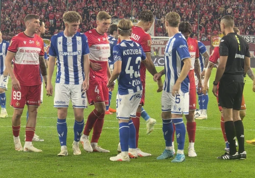 Piłka nożna: Lech rzutem na taśmę wydziera zwycięstwo, Widzew traci remis w samej końcówce!