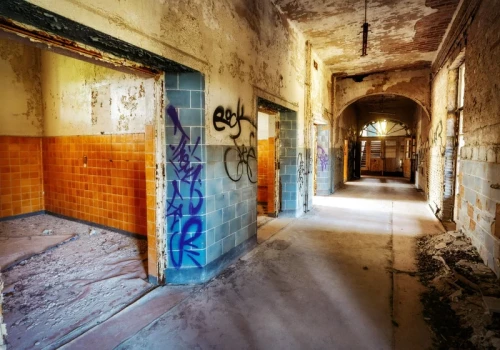 Opuszczone sanatorium w polskich górach. Kiedyś tętniło życiem