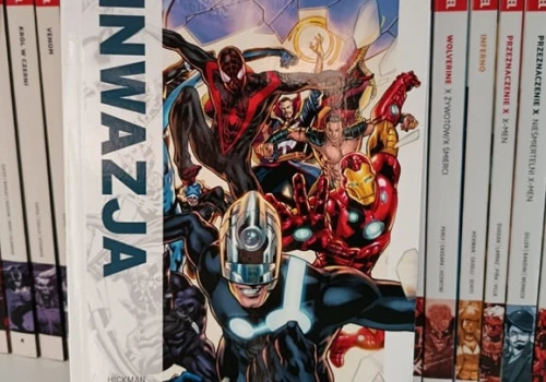 Stwórcaurządza Marvela po swojemu – „Nowy świat Ultimate. Inwazja” - recenzja komiksu