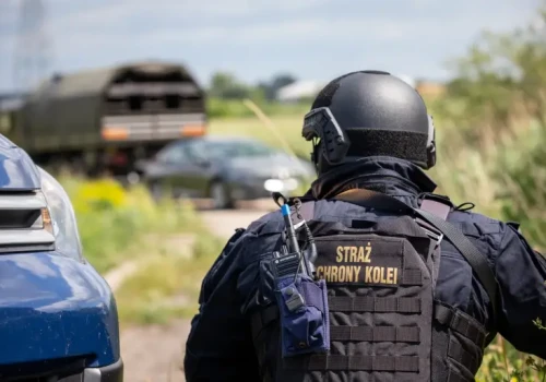 Polskie Linie Kolejowe wzmacniają bezpieczeństwo kolei. Nowe narzędzia dla Straży Ochrony Kolei