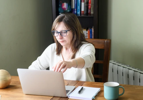 Wyższa emerytura co miesiąc. ZUS potwierdza, wystarczy jeden formularz