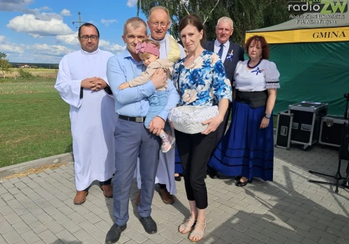 Mała Julka z Wierzchlasa walczy o życie. Mieszkańcy ruszyli z pomocą