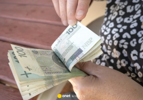 ZUS może zażądać zwrotu 14. emerytury. Niektórzy emeryci stracą świadczenie