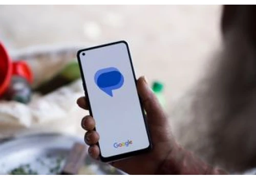 Dziwny problem w Wiadomościach Google. Stare SMS-y trafiają do przypadkowych osób