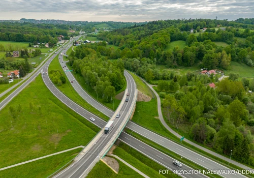 Zakopianka ma się zmienić. Wybrano projektanta nowych dróg między Głogoczowem a Myślenicami