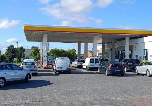 Kierowcy znowu szturmują stacje paliw. Brakuje już diesla