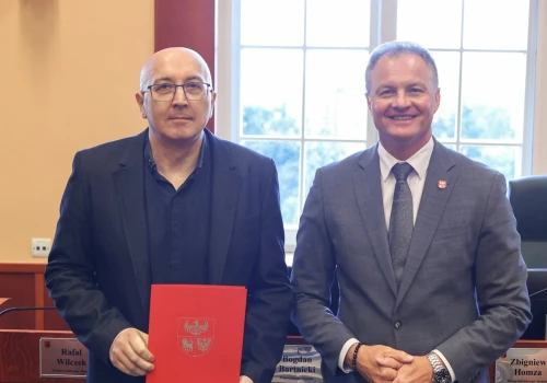 Ponad 84 tys. zł na astrologię. Urząd marszałkowski wyjaśnia decyzję o dotacji