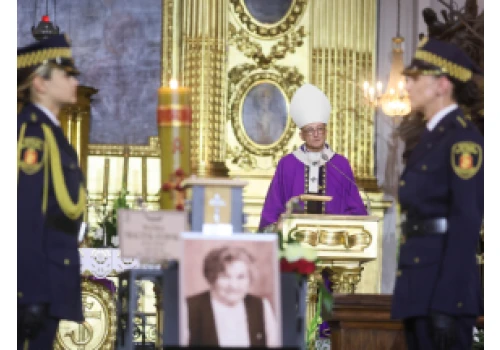 Abp Adrian Galbas o Wandzie Traczyk-Stawskiej: kochały ją tłumy