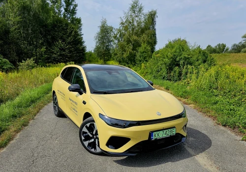 Leapmotor B05 walczy o tytuł Car of The Year 2027. W Polsce kosztuje od 106.900 zł