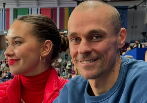 Piotr Żyła pojawił się wraz ze swoją dziewczyną na przyjęciu u Kamila Stocha. Sportowca nie dało się rozpoznać