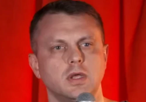 Bezwstydnie zakpił z papieża Polaka. 
