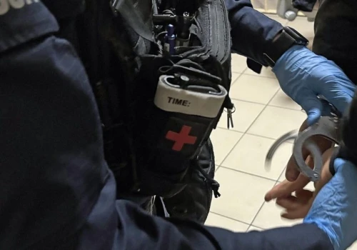 Ukrainiec jechał pod prąd na A2, żeby ominąć korek. Miał sądowy zakaz prowadzenia