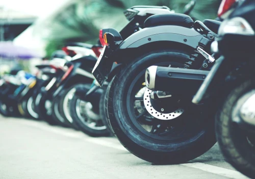 Motocykl 125 czy większa pojemność? Kiedy warto pójść krok dalej