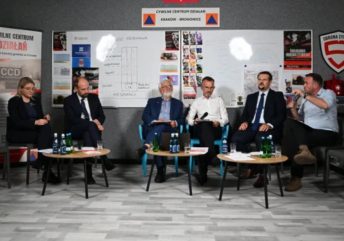 Co zrobisz, gdy w nocy zawyją syreny? Kandydaci mówią, jak chcą przygotować Kraków na kryzys