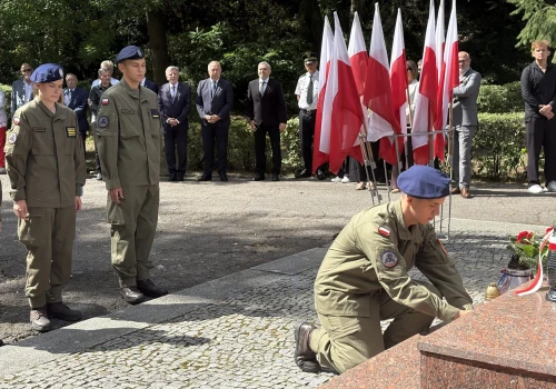 Mieszkańcy Ostrowca Świętokrzyskiego uczcili rocznicę wybuchu II wojny światowej