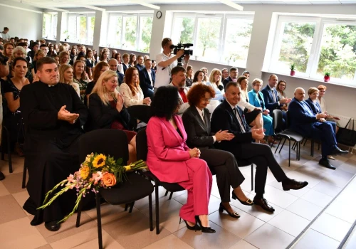 Ponad 4 tysiące uczniów rozpoczęło nowy rok szkolny w Świnoujściu