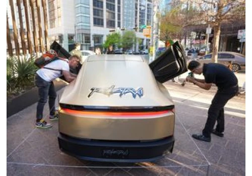 Tesla Cybercab zauważony w Austin. Robotaxi szykuje się na 3 września