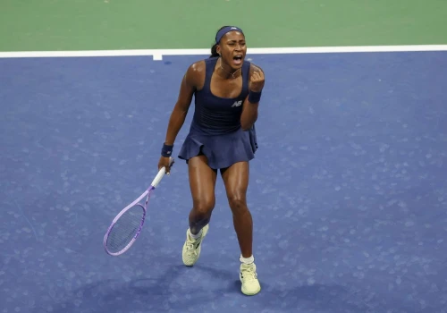 Gauff zwycięska pod dachem. Deszcz sparaliżował plany organizatorów