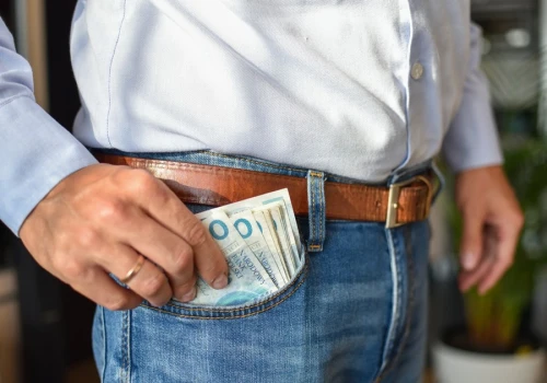 Młodzi Polacy pozytywnie oceniają swoje finanse. Komfort ma jednak niewielu