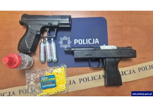 Nocny strzelec zatrzymany przez policję. Z wiatrówki niszczył okna i elewacje