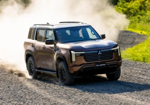 Powrót terenowej ikony. Nowe Mitsubishi Pajero ma ramę, reduktor i diesla pod maską
