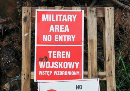 Włożył coś do skrzynki i wyrzucił kluczyk. Kuriozalna sytuacja w jednostce wojskowej w Elblągu