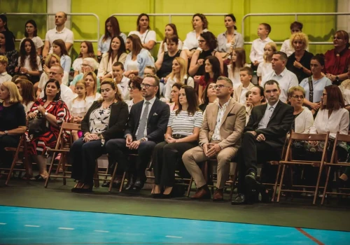 Nowy rok szkolny w Ostrowie Wielkopolskim. Do szkół poszły tysiące uczniów