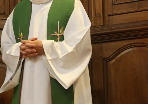 Kuria pozwała 14-latkę z Poznania. Rodzina ma zapłacić ponad 17 tysięcy złotych
