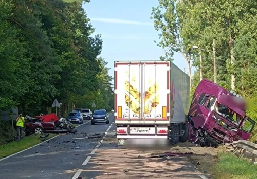 Tragedia na drodze w Stykowie. Nie żyje 23 – letni kierowca