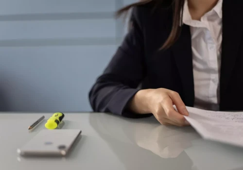 Outsourcing logistyki w handlu – co zyskują sieci sprzedaży, oddając magazyn na zewnątrz?