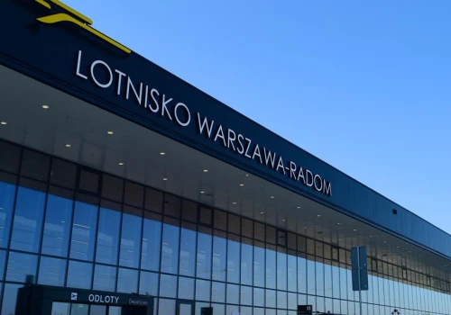 Radomskie lotnisko bije rekord. Ruch wzrósł o 67 proc.