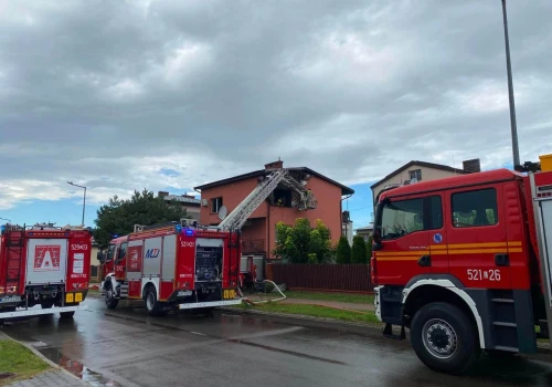 Tragiczny pożar domu w Rykach. W płomieniach zginęła jedna osoba