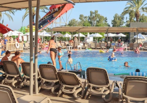 Polacy przedłużają sobie wakacje. City break we wrześniu tańszy niż w sezonie
