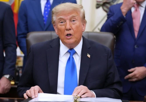 Trump z nowym pomysłem. Chce zmienić nazwę cieśniny Ormuz