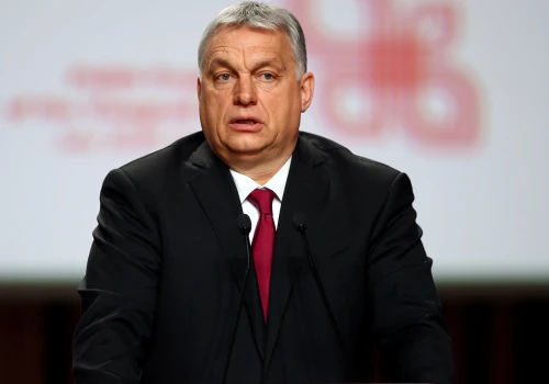 Orban wydał miliardy przed wyborami? Kto dostał pieniądze?
