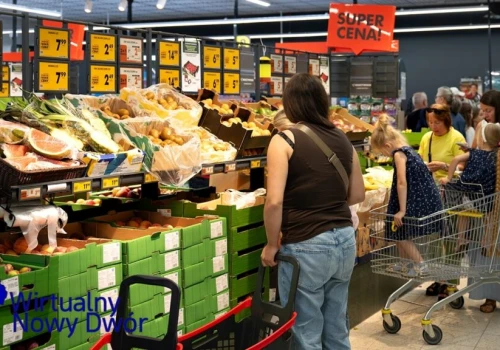 Biedronka otwarta w Centrum Handlowym HIT. Nowa oferta dla mieszkańców Nowego Dworu Mazowieckiego i okolic