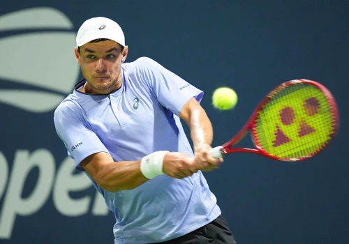 Wieczorny bój Majchrzaka w Nowym Jorku. Tie-break momentem przełomowym