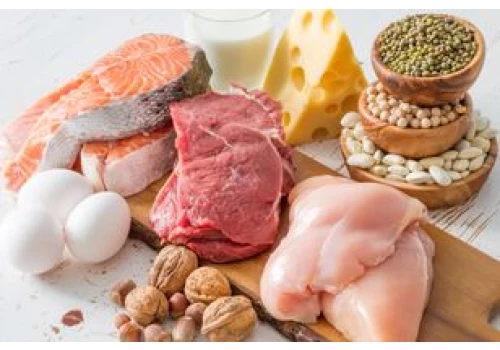 Proteinowe produkty opanowały sklepowe półki. Ile tak naprawdę powinieneś jeść białka?