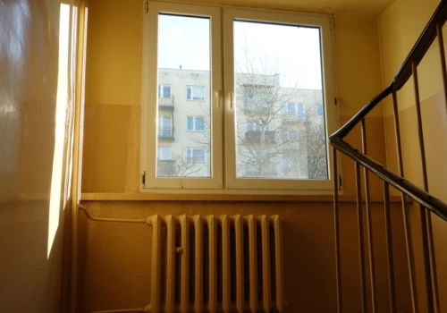 5000 zł kary w blokach. Klatka schodowa to nie piwnica